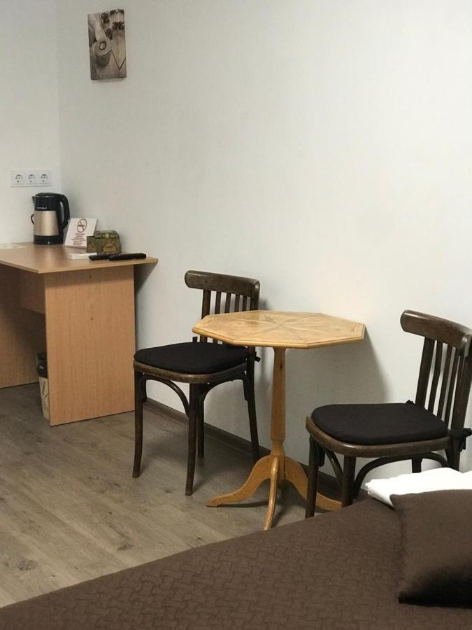 Мини Отель «Positive” Kiew Exterior foto